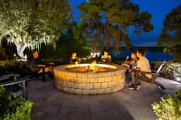 Lake Retreat | Wellness & Spa | Kayaks | Sunrises - Image 3