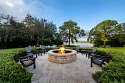Lake Retreat | Wellness & Spa | Kayaks | Sunrises - Image 4