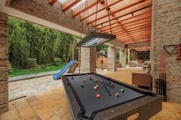 San Antonio Mansion | Jacuzzi | Fire Pit | Cinema - Image 4