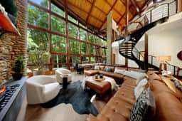 Mansion 24ppl |F1 & Golf Simulator| Wellness| Pool - Image 3