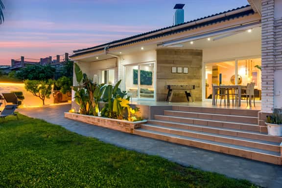 Spanish Villa | Pool&BBQ | Garden | Exclusive - Image 2