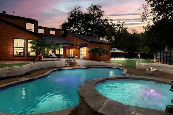 Oak Villa | Golf | Pool & Spa | Cinema, Basketball - Image 1